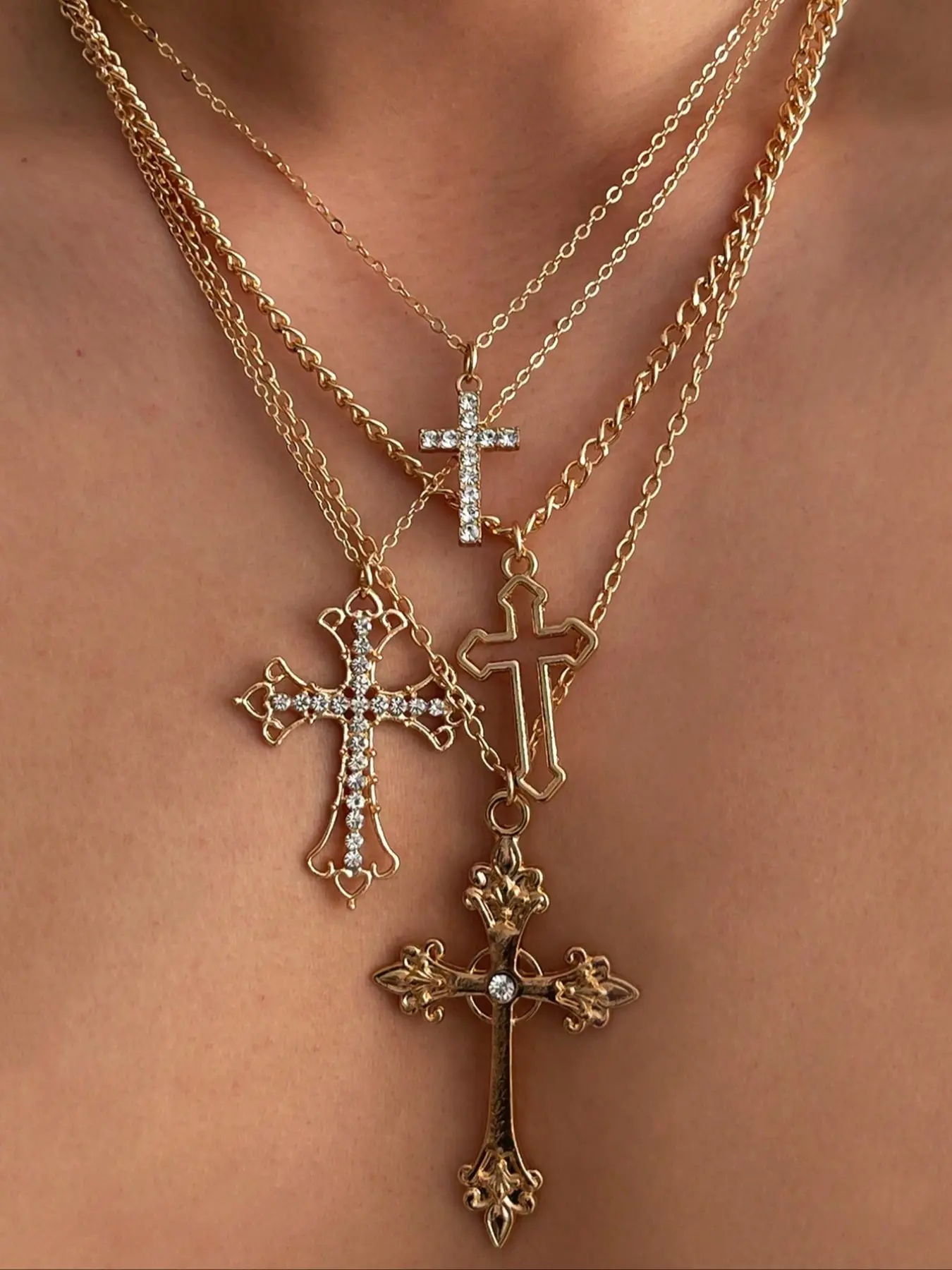Vintage Fashion Multi-Element Metal Cross Pendant Necklace Set, Women's Layered Stackable Charm Jewelry, 4-Piece Elegant Design, Cross Chain Design, Charm Necklaces, Faith Necklace