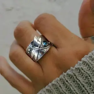 Vintage Bohemian Dragonfly Ring Silver Tone, Vintage Patterned Band, Casual Accessories for Men and Women, Fashion Jewelry with Blue Zirconia Stones Inlaid, Minimalist Design, Great Gift for Mother's Day