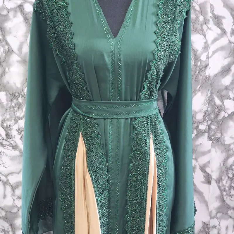 beautiful luxury Dubai abaya