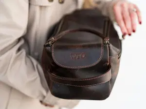 Leather Dopp Kit, Personalized Groomsmen Gift, Leather Travel Toiletry Bag, Unique Birthday Gift, Anniversary Gift, Valentines Gift for Him