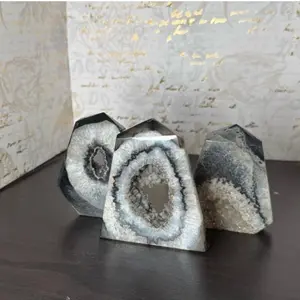 Black onyx geode Black onyx geode