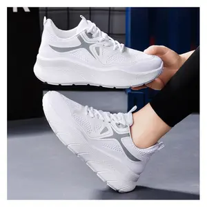 Women's shoes, versatile new sports shoes, fly-knit mesh, low-cut, lightweight casual shoes, comfortable women's shoes