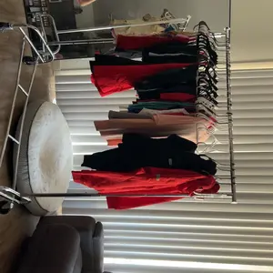 Raybee Furniture Clothes Rack for Hanging Clothing Rack with Hooks, Extendable & Height Adjustable Coat Rack, Heavy Duty Clothes Racks Holds Up to 440LBS, Portable Rolling Garment Rack with Lockable Wheels & 4 Hooks, Chrome【Gift Ideas】