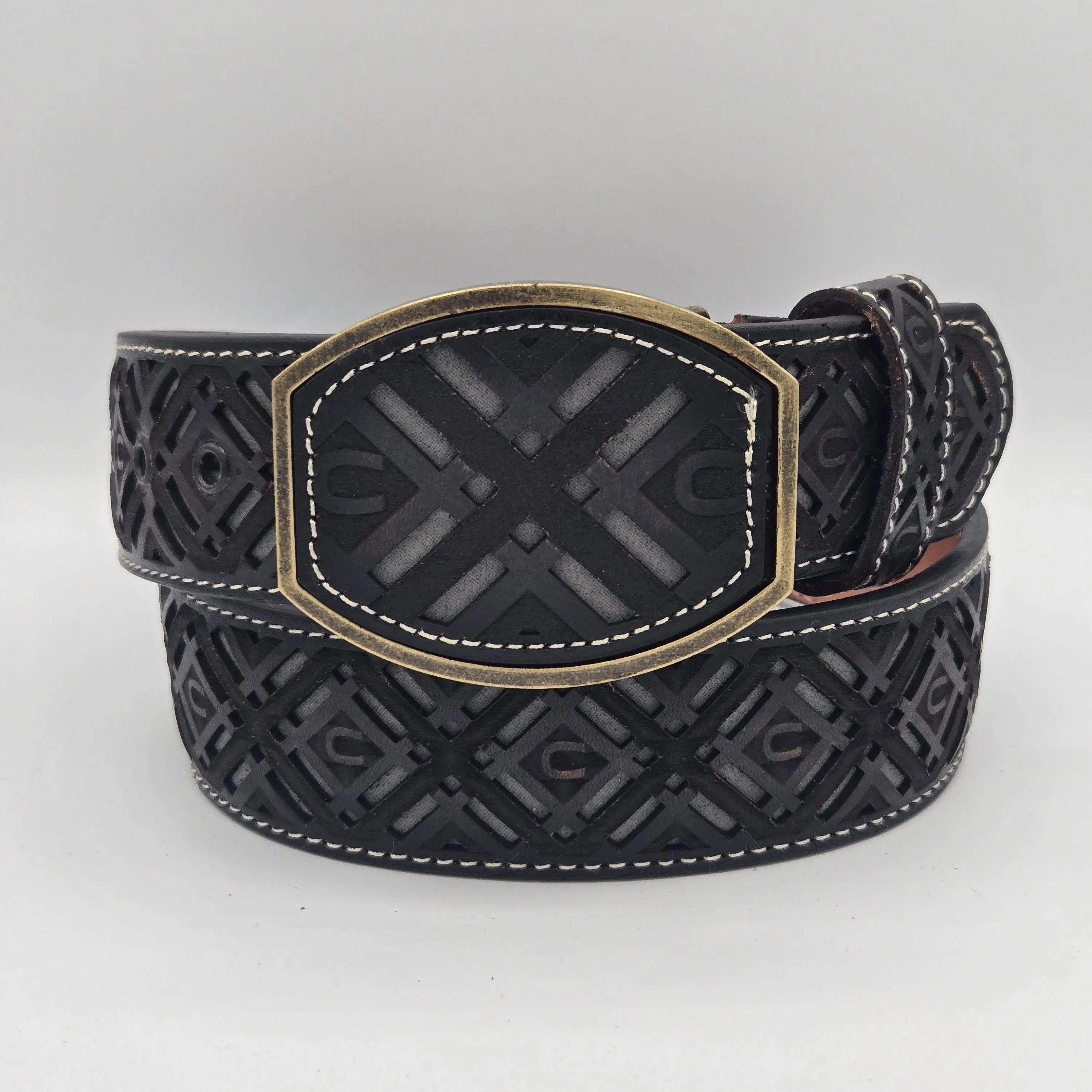 Del Cesar Chiseled X w/ Horse Shoe Design