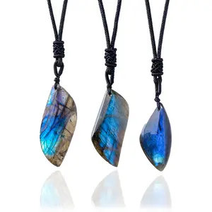 Labradorite Leaf Pendant Necklace Natural Healing Crystal Gorgeous Stone Gemstone Jewelry Energy Love Girlfriend Boyfriend Souvenir Valentine Anniversary New Year Christmas Halloween Birthday Gift