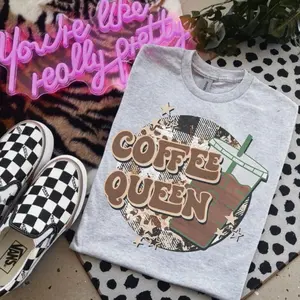 Coffee Queen Ash Grey T-Shirt - Bleached - Gildan - Unisex
