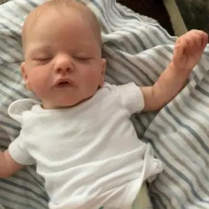 Whimsy & Wit-45cm/17.72 inch Cute Reborn Baby Doll] Asleep Cute Reborn Baby Doll - Newborn Girl With Soft Vinyl Limbs And Cloth Body, Handmade Art Baby Collection Lovely Birthday Gift,Realistic Weighted Reborn Baby Doll love sleeping toy