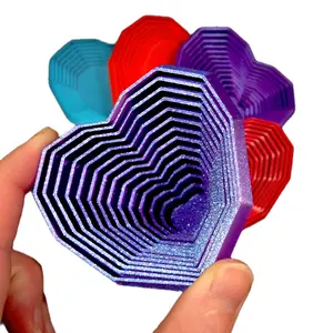 Expanding Heart Fidget Toy - Colorful Heart-Shaped Design, Lightweight and Fun Accessory for Stress Relief
