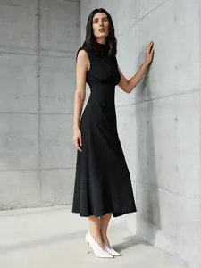 A women's pure color sleeveless high-neck waist-cinching midi A-line elegant chic dress, suitable for summer, suitable for daily wear dating outfit.