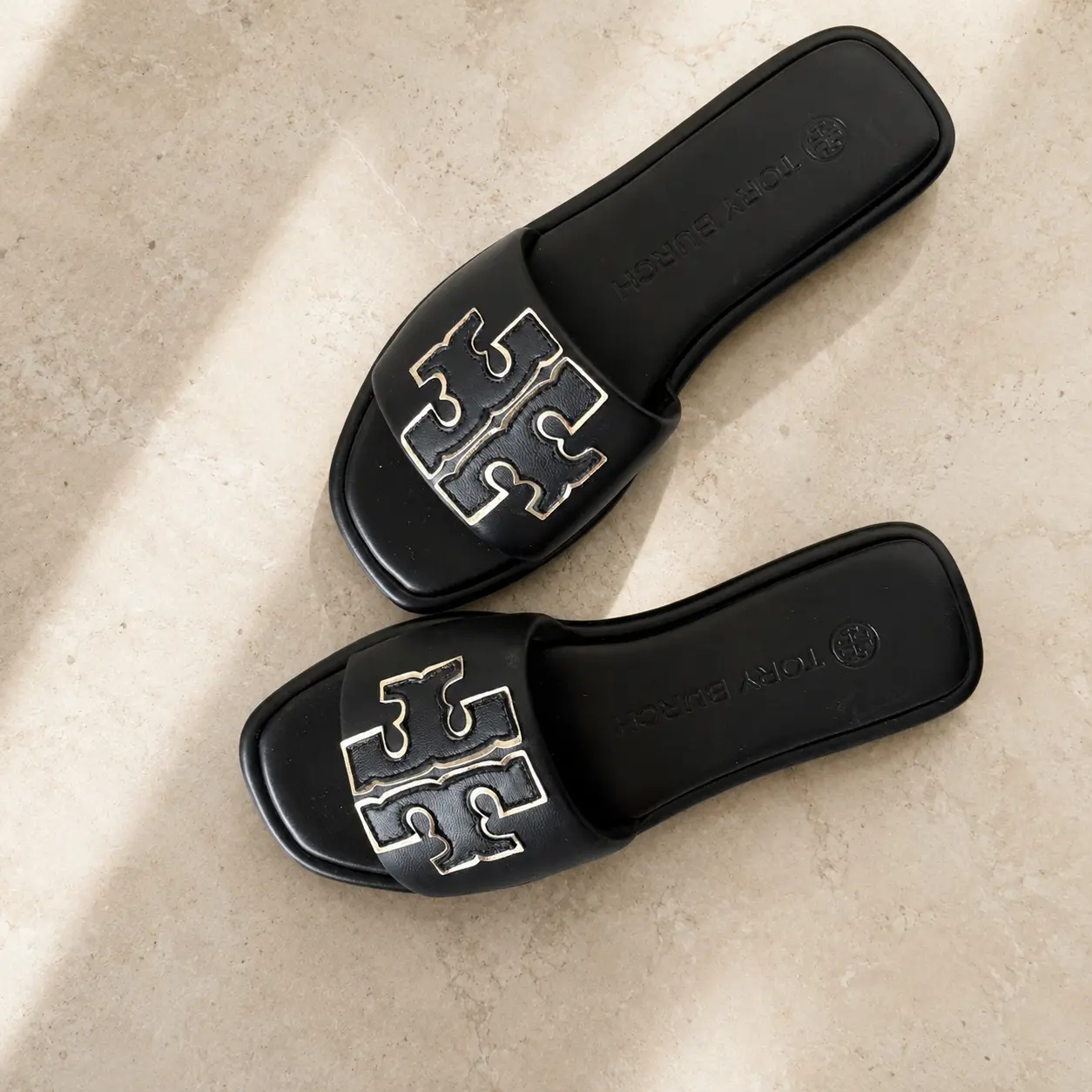 Women’s Flat Flip Flop Sandals – Lightweight Slip-On Thong Slides for Beach, Vacation, Poolside & Everyday Wear