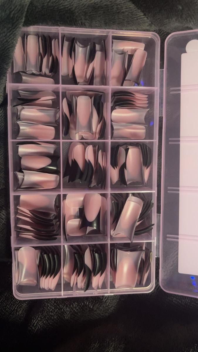 Item: Black French Tip Medium  Duck Nail