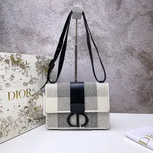 Pre-owned Dior Leather Shoulder Bags 7.8'' R2879 Shoulder Bag C13887884119 0329 LA Katrina