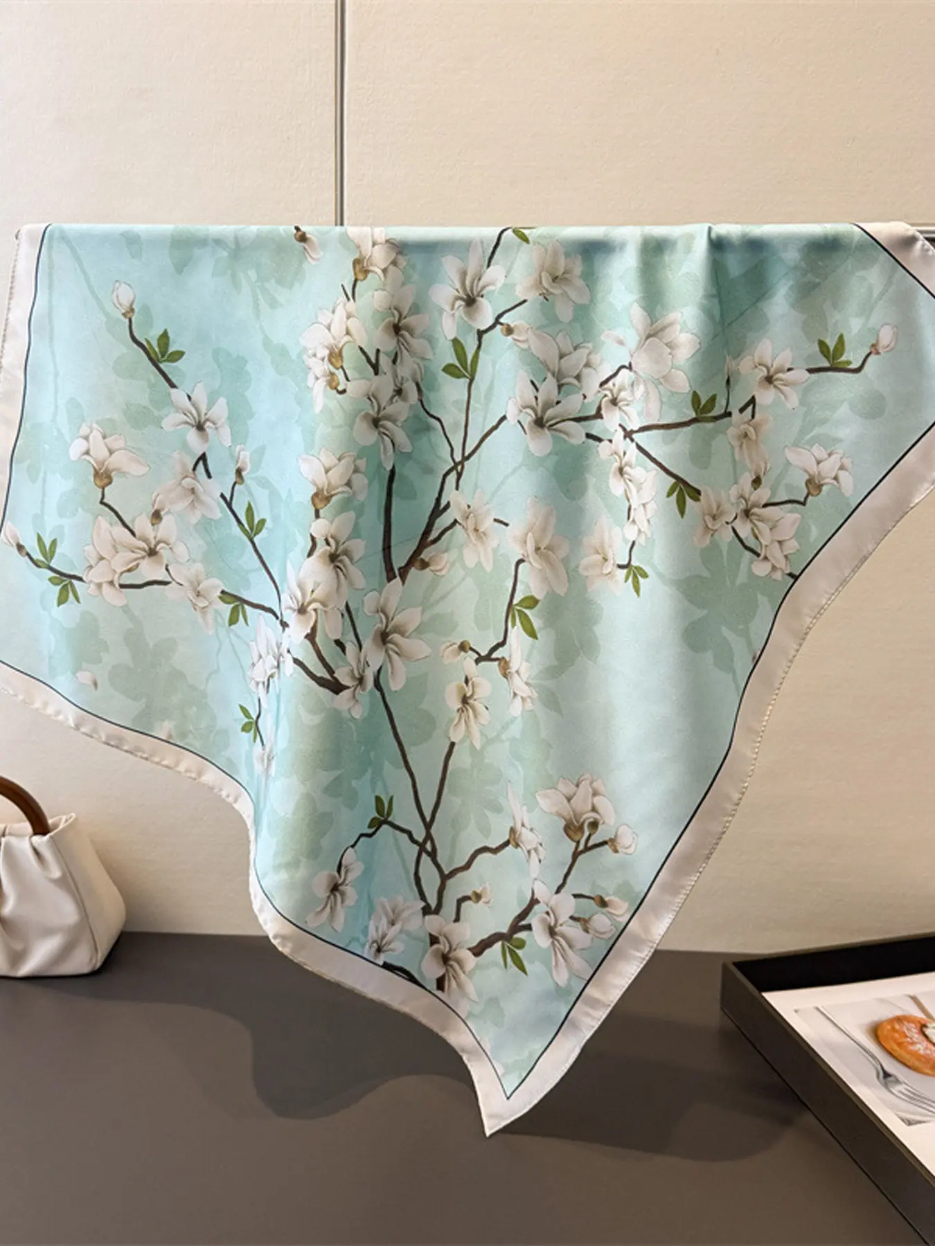 Versatile Spring Summer Plant Floral Print Small Towel, Ideal for Daily Use, Office, Vacation, Multi-Purpose Cloth, Flower, Nature