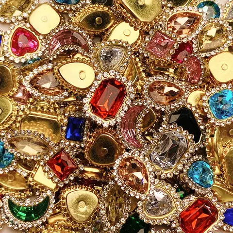 Pack of 50 Colorful Sunflower Rhinestones Hand Sewn Sewing Accessories DIY Craft Supplies Rhinestones Kit, Decorative Gems for Clothing Shoes Bags Packaging Embellishment Sparkling Rhinestone