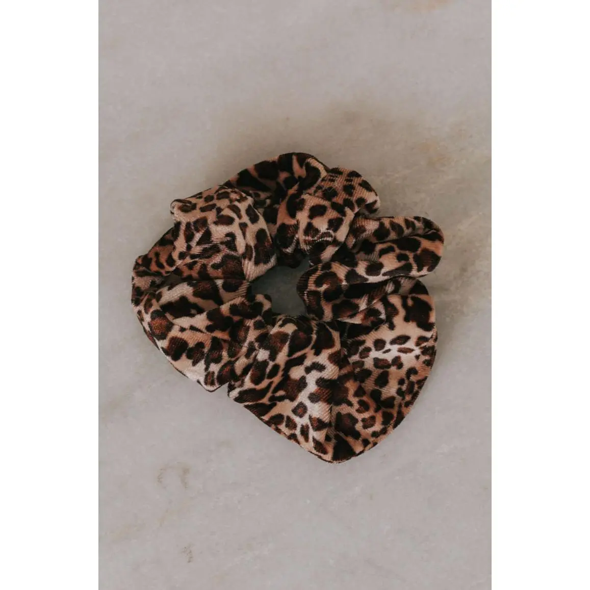 Unisex Oversize Leopard Print Velvet Scrunchie - 100% Polyester, Super Soft Velvet Texture, Durable Statement Piece for Bold Look Hair Accessory