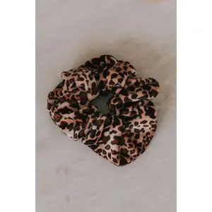 Full Of Attitude Scrunchie Super Soft Velvet Leopard Print Oversized Hair Accessory for Bold Style 100% Polyester Durable and Stylish
