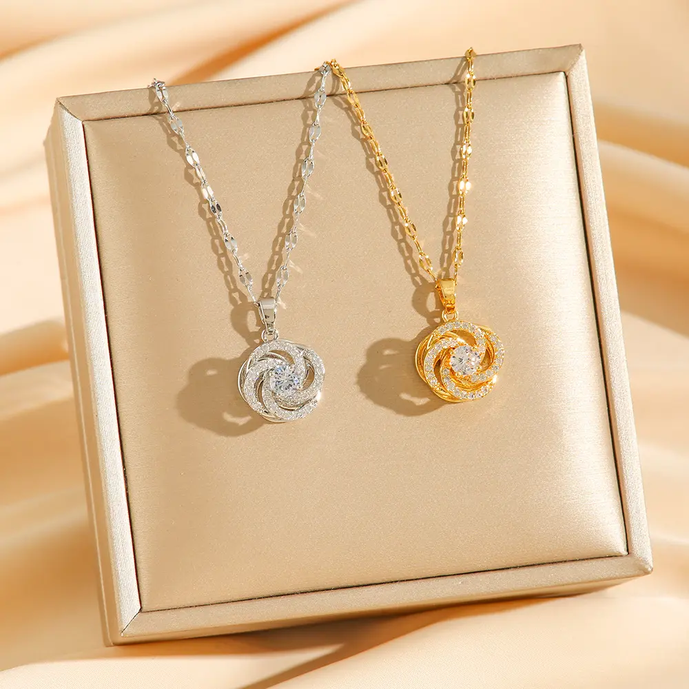 Gold-Tone Layered Necklace for Women, Trendy Double Link Chain with Interlocking Circles, 45cm Lightweight Jewelry for Everyday Wear