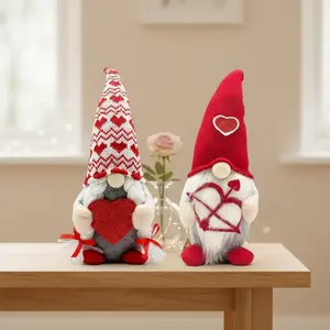 Teeker Valentine‘s Couple Gnomes - Adorable Red Plush Decor to Warm Your Home & Heart, Perfect Romantic Gift for Her & Girls Figurine Ornaments, Cute Collectible Figurines