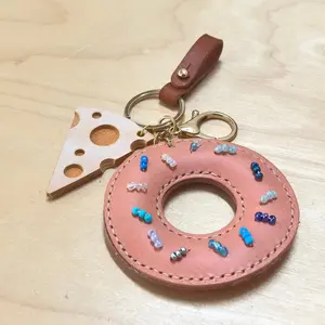Donut Keychain DIY Material Kit, Handmade Keychain Making Set, Suitable for Ages 10 and Up, Creative Craft Project