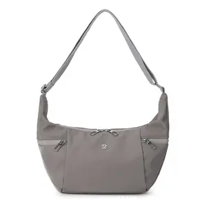 "2025 New Dumpling Bag: The Chic Solution! Large Capacity Pleated Moon Shape Gym Handbag - Perfect for Workouts & Casual Outings!"