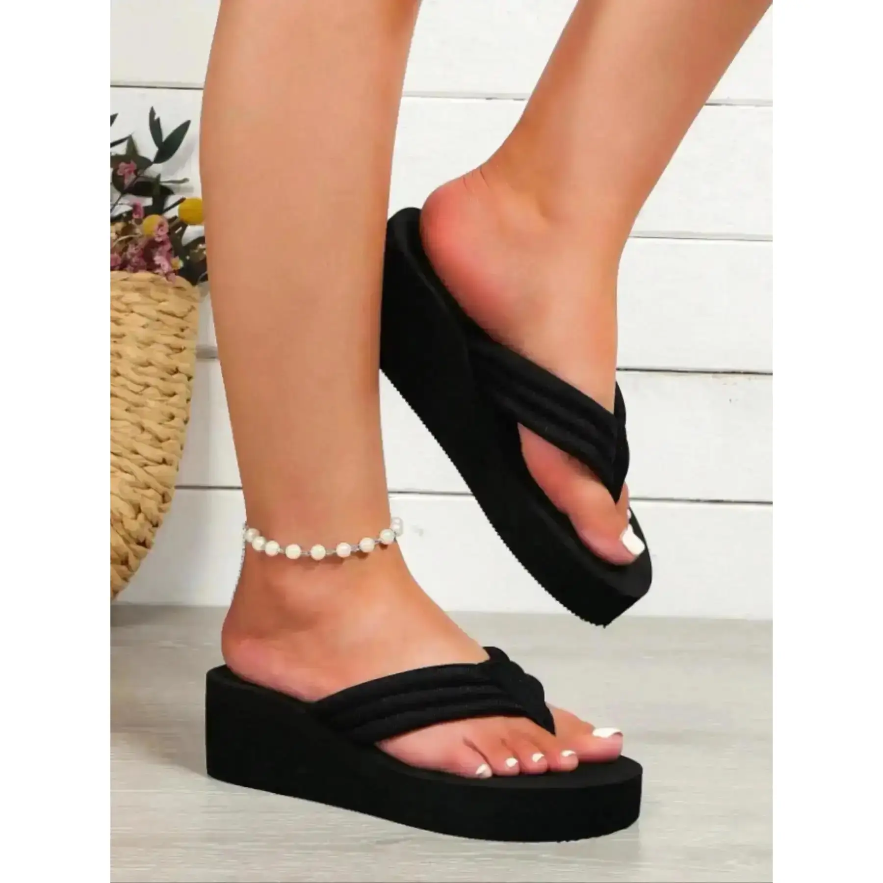 2026 Summer Korean Style Wedge Sandals for Women, Lightweight Thick Sole Beach Flip Flops, Casual Plain Design, Less Than Ankle Height, Cushioned, Easy Off, Grip, Non Slip, Flexible, Lifestyle, Classic Trendy Sandals