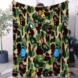 Street Style Camouflage Pattern Throw Blanket, Super Soft Comfortable Warm Home Decor, Ideal Nap Blanket, Perfect Gift for Family and Friends