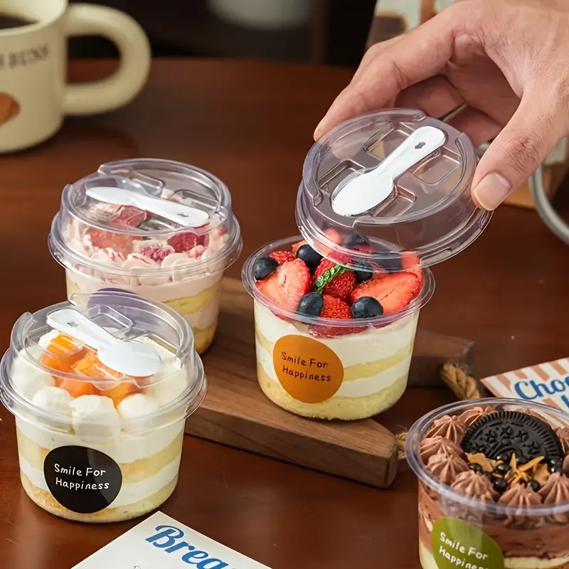 20/50 Sets Round Transparent Plastic Lidded Packaging Boxes with Spoons, Ideal for Cookies, Fruit Ice Cream, Mousse Cake and Yogurt Cups