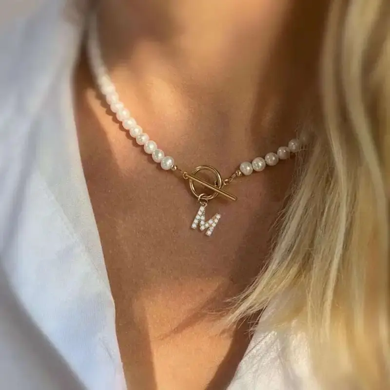 Women's Elegant Unisex Personalized Bold 3D Initial & Signature Artificial Pearl Toggle Necklace - 16-20in Stainless Steel (24g) Costume Jewelry - Daily Wear, Valentine's Day Gift, Steel/Titanium, Casual, 24 Gram