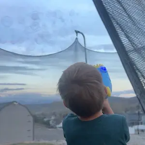 Bubble gun