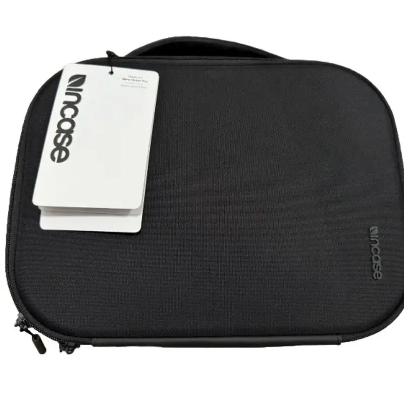 Incase Carry Case for Meta Quest Pro - Model INOM100718-BLK