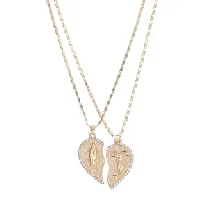 Te Amo Necklace Set