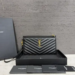 Pre-owned Yves Saint Laurent Leather Shoulder Bags YSL 7.8'' R14359 Shoulder Bag C14307032111 0516 T5 Betsy