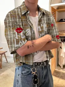 Versatile Plaid Button-Down Shirt - Casual Cool Outfit, Wrinkle Resistant for Hangout & Date Men's Retro Plaid Letter Lip Print Short Sleeve Shirt, Casual Loose-Fitting Top, Unlined Glossy Finish, Neutral American Style