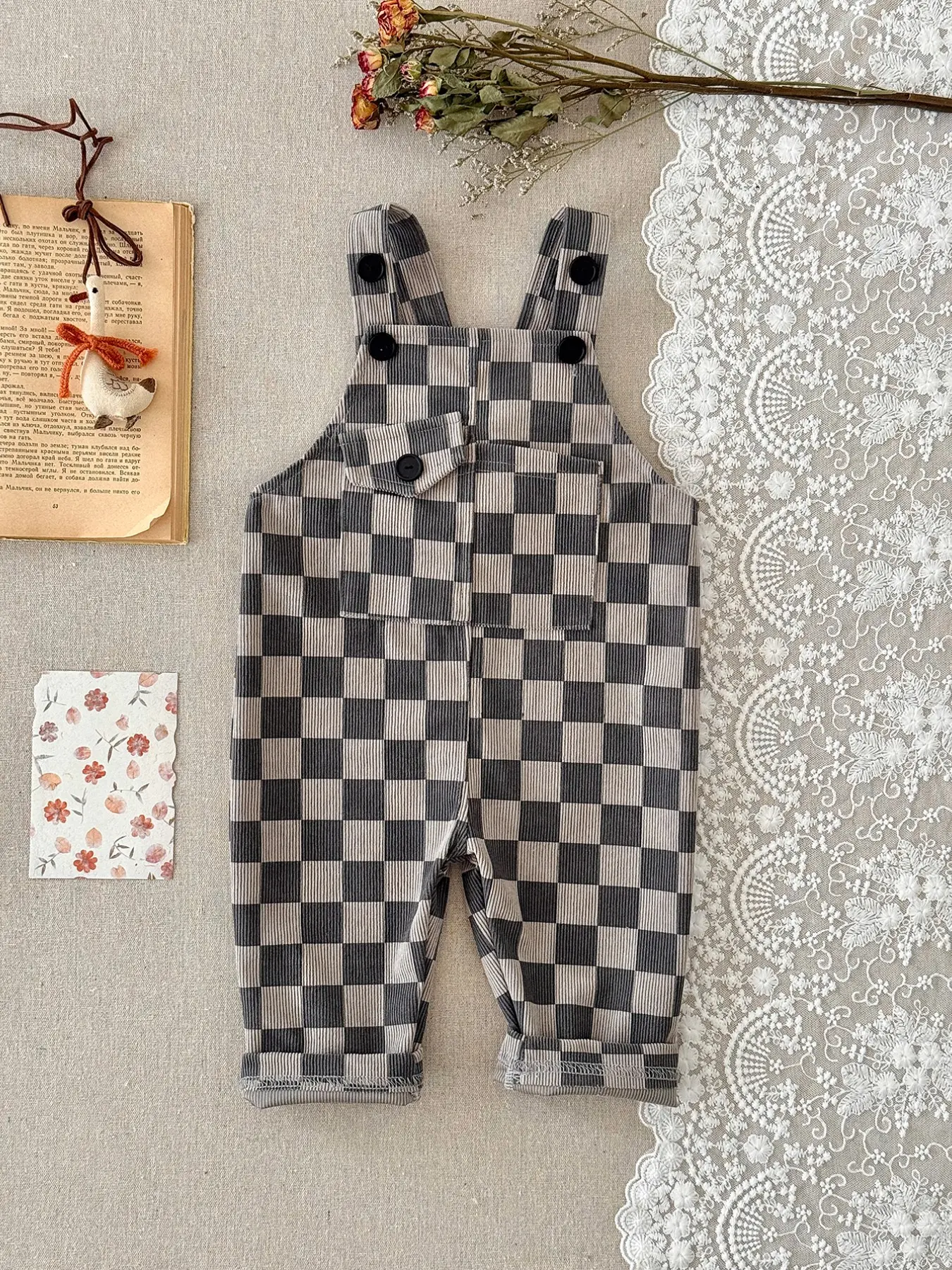 Baby Plaid Bib Pants, Spring & Fall Unisex Baby Retro Versatile Casual Loose Fit Long Pants, Comfortable and Stylish Infant Clothing, Infant Toddler Clothes