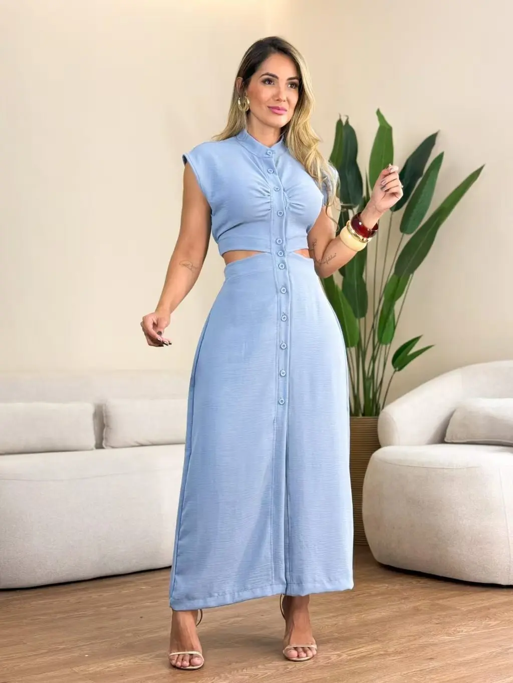 Women's Elegant Blue 2-Piece Set, Featuring Button Detailing and a Flowing Skirt