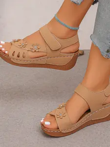 Summer New Women's Thick Sole Anti-Slip Casual Sandals, Outdoor Wear Versatile Wedge Floral Hollow Out Breathable Lightweight Shoes