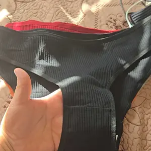 review image 0