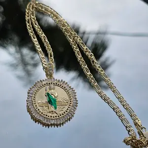 Gold Sanjuditas tadeo  round necklace