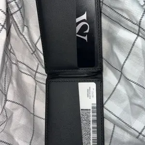 Magntic Wallet for IPhone, Works with  Find My, Strongest Magnetic with Adjustable Stand, Wallet Tracker, 6 Cards Holder, Vegan Leather, Black phone wallet Camera Blue Smartphone Cellphone Electronic Gadgets  【Christmas】