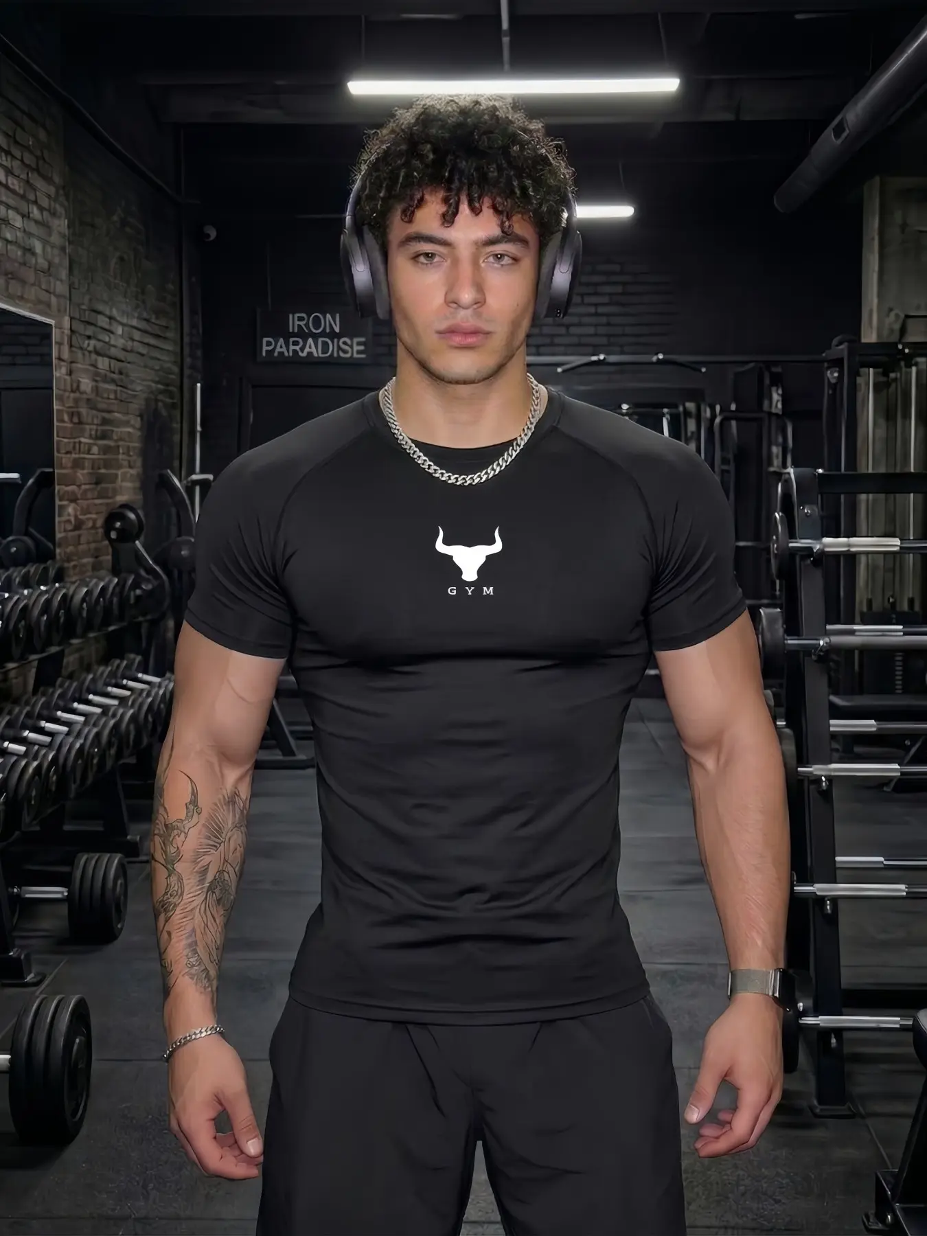 Men's Bull Strength Print Compression T-Shirt, Sweat-Wicking, Breathable Summer Workout Shirt, Fitness Workout Shirt, Gym Clothes Workout, Stretch Performance Base Layer, Ideal for CrossFit, Weightlifting, Outdoor Sports