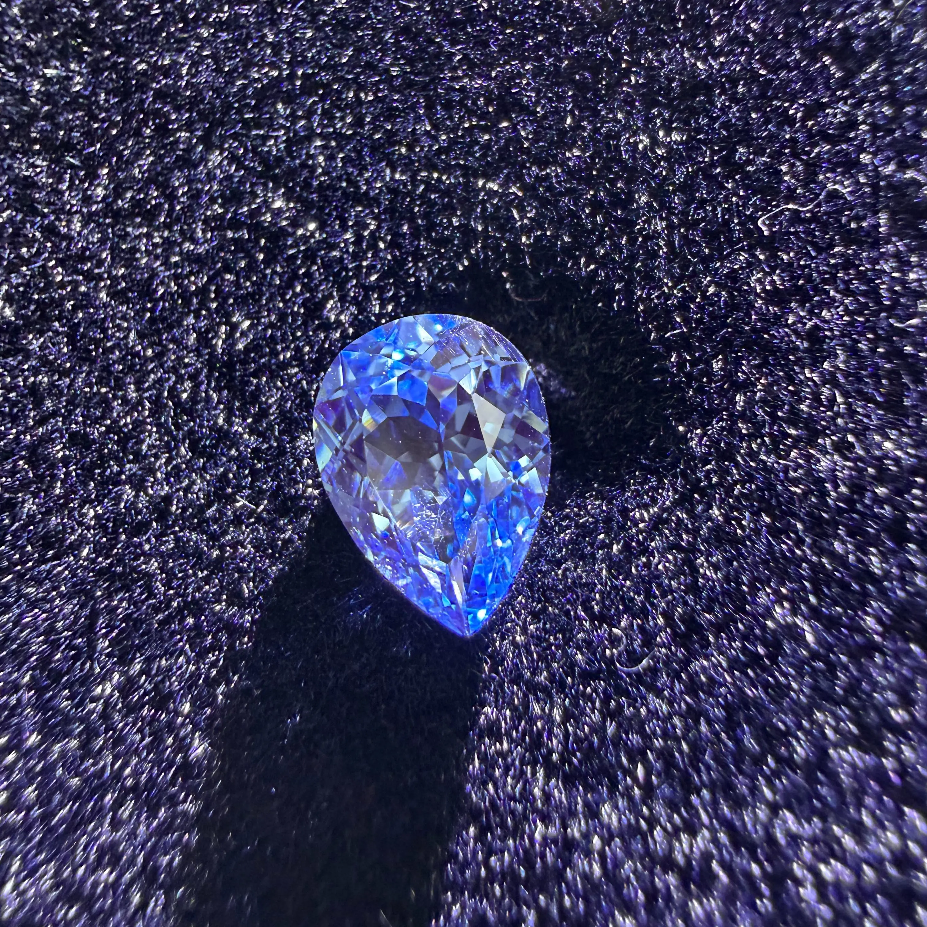 Polar Glacier Tear Lab-Grown Blue Spinel 1.2ct Aquamarine Color Glacial Iridescence FL-IF Grade 3D Laser-Modeling Precision Cut