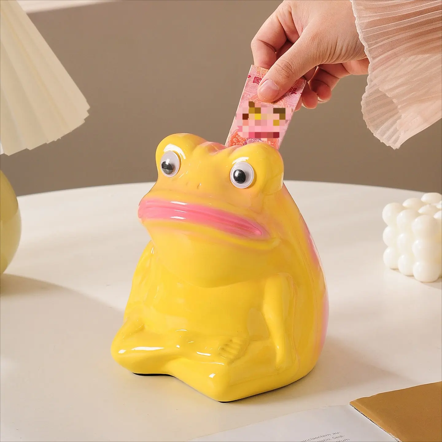 2026 New Dopamine Frog Coin Piggy Bank, Ceramic Frog Ornament, Design with Multiple Colors, Ceramic Texture Money Savings Box, Cash Saving Box, Creative Home Decor for Daily Storage, Perfect for Living Room, Desktop, Ideal Decorative Gift