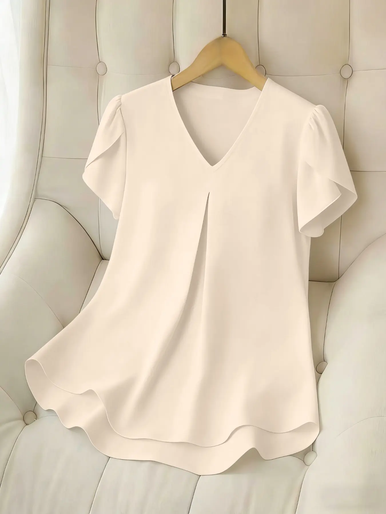 Fashion Curve Plus Size Plain Basic Minimalist V-Neck Puff-Sleeve Blouse, Shirts, Short-Sleeve Loose Casual Tops Y2K Clothes Daily Street Style Summer Outfits Womenswear Elegance