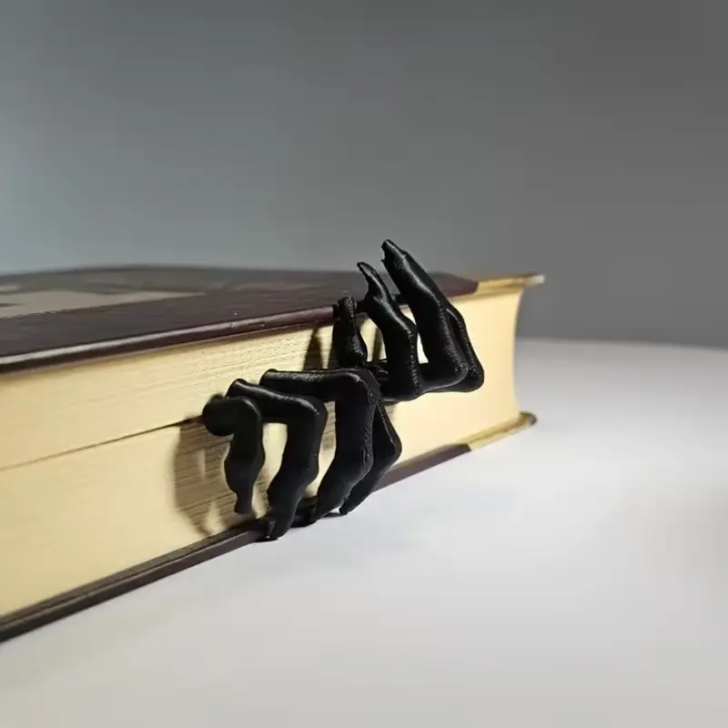 1pc Scary Claws Bookmark, Bookshelf Decor, Gift for Book Lovers, Desktop Decorative Items, Suitable for Halloween and Christmas, Book Accessories