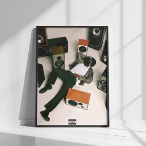 Retro Music Wall Art – Vinyl Headphone Poster – Urban Aesthetic Print, No Frame