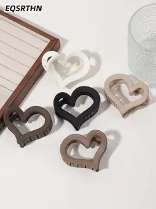 5-piece curry color love grab clip set, Super cute clips, simple hollow love grab clip, milk tea brown love shape hair grab clip set, ladies daily commuting dating hair side clip versatile practical hair accessories Hair Claws