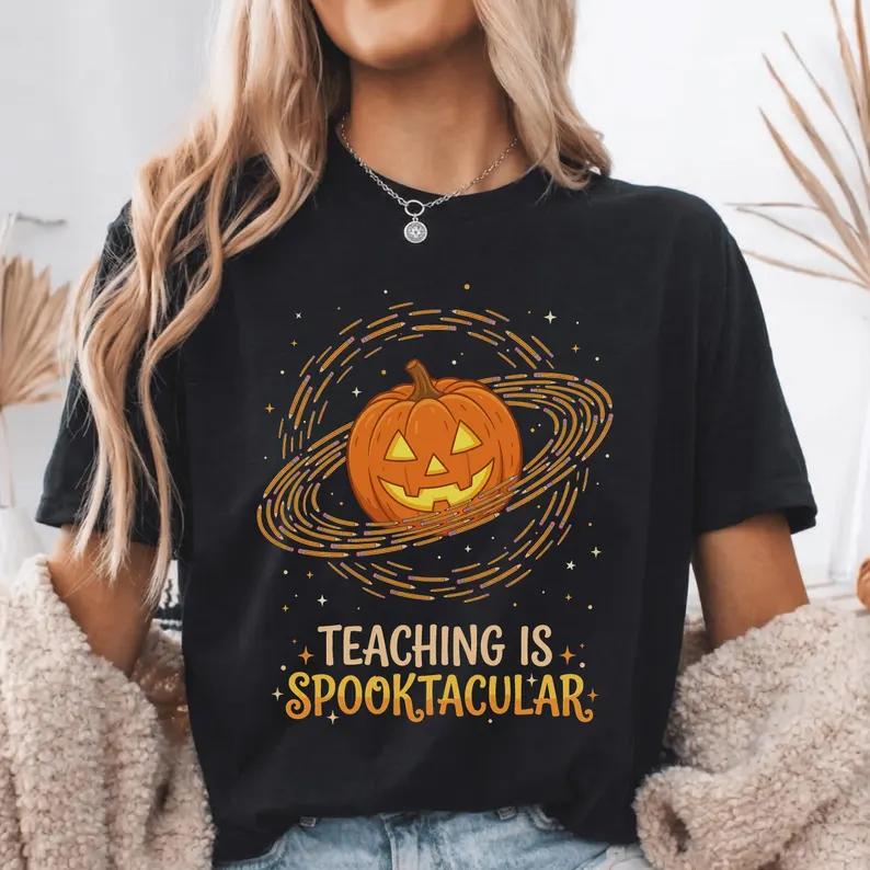 Women's Plus Size Pure Cotton Short Sleeve Tops - Classic Crewneck Casual Boho Graphic Print Halloween Shirt, Oversized "Teaching Is Spooktacular" School Pumpkin Tee for Teachers