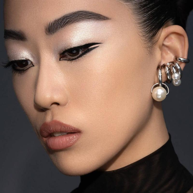 Natasha Denona Xenon Eyeshadow Palette - 15 Multi-Dimensional Shades for Makeup & Cosmetic Use - Glitter Glam White Smokey Versatile Hues Vivid Grays