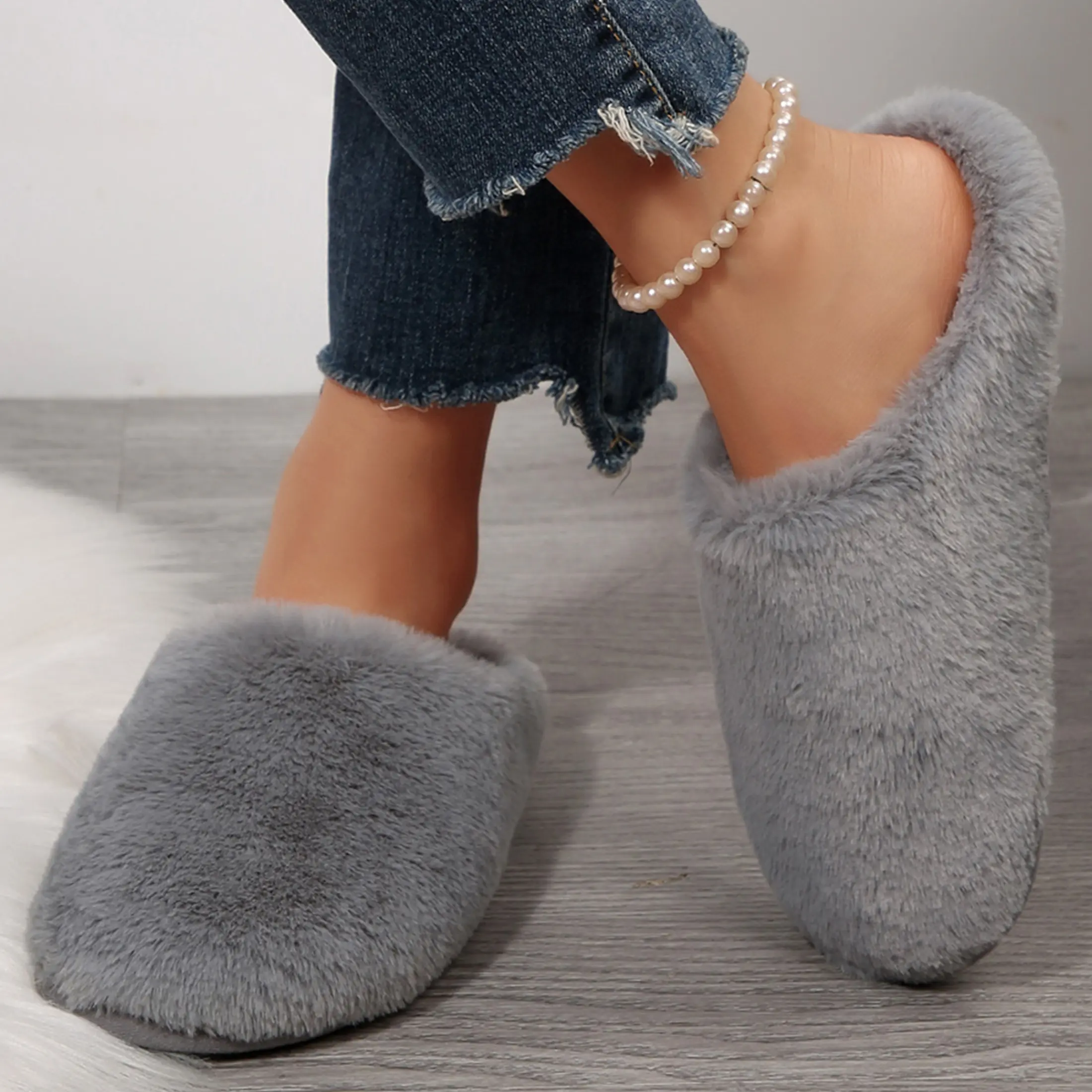 Women's Slippers Fuzzy Plush Slippers Cozy Faux Plush House Slippers Comfortable Indoor Outdoor Slip - on Shoes