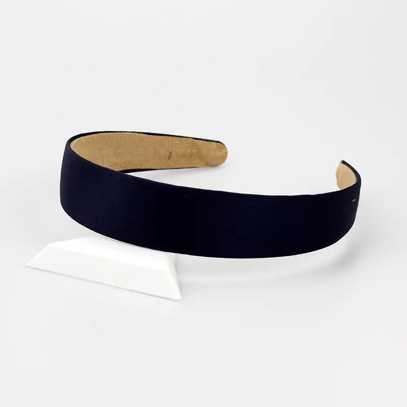 Chic Satin-Like Black/White Headband - Instantly Elevate Any Outfit hair Chic Satin-Like Black/White Headband - Instantly Elevate Any Outfit hair